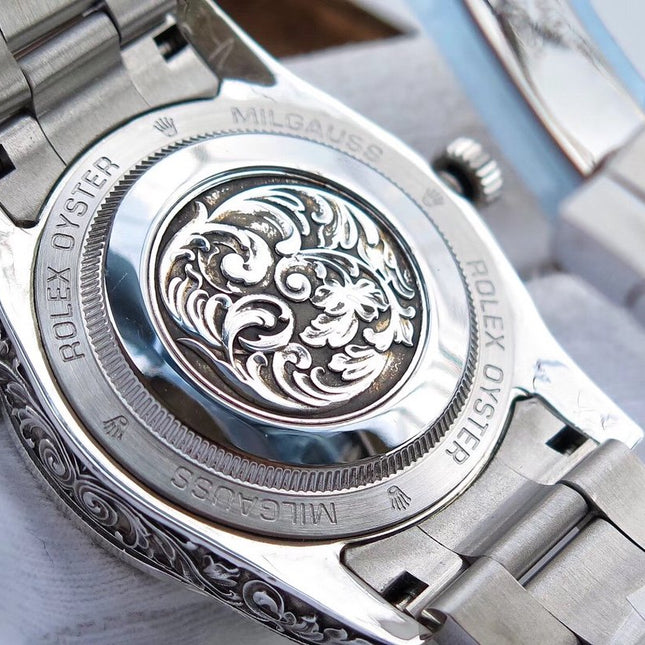 MILGAUSS 40 HAND ENGRAVED CASE WHITE DIAL