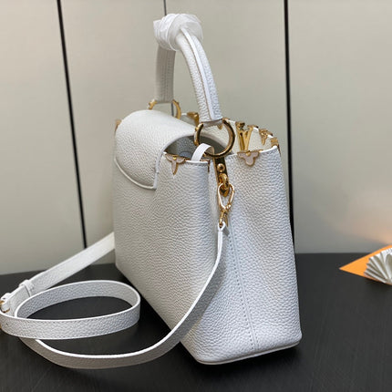 CAPUCINES MM 31 WHITE TAURILLON GOLD HARDWARE