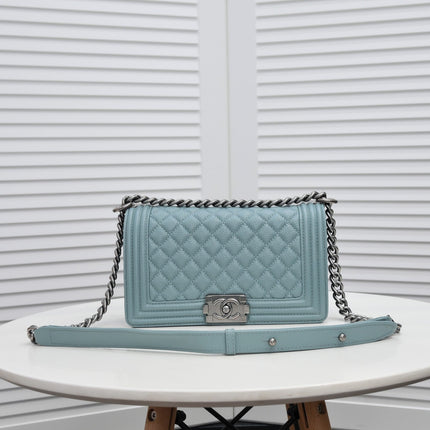 CAVIAR BOY BAG MEDIUM 67086 TURQUOISE