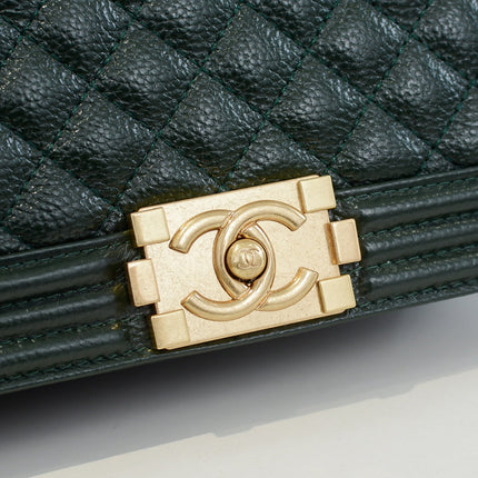 CAVIAR BOY BAG MEDIUM 67086 MOSS GREEN