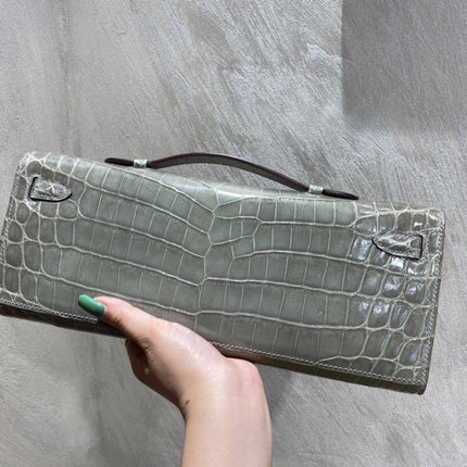 KELLY CUT 31 IN ASH GRAY SHINNY ALLIGATOR LEATHER WITH SILVER HARDWARE
