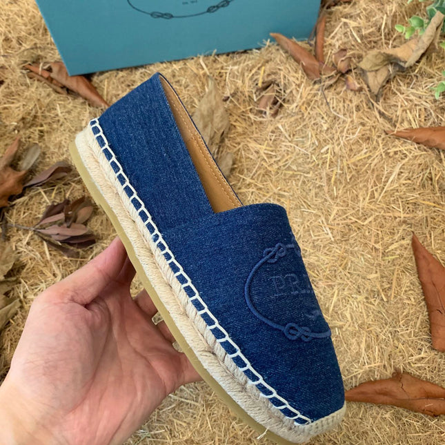 PRADA 26S ESPADRILLE FLATS IN BLUE DENIM EMBROIDERED LOGO