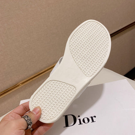 CD ALIAS THONG SANDAL WHITE CALFSKIN