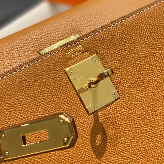 KELLY 28CM IN GOLD EPSOM CALFSKIN GOLD HARDWARE