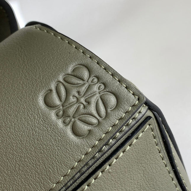 LOEWE 26S PUZZLE EDGE BAG 18 IN OLIVE GREEN CALFSKIN