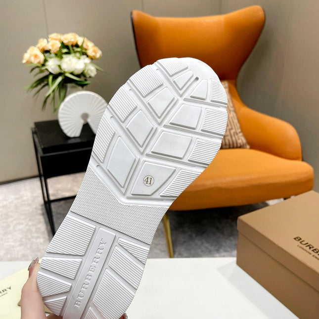 BURBERRY 26S STRIPED SNEAKERS IN BEIGE CANVAS