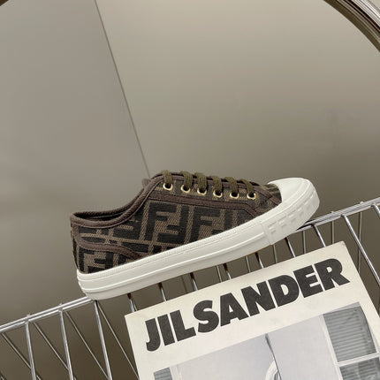 FENDI DOMINO MOTIF LOW-TOP SNEAKERS IN BROWN CANVAS