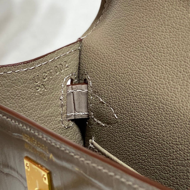HERMES 25S MINI KELLY 19 IN MOCHA BROWN CALFSKIN GOLD HARDWARE