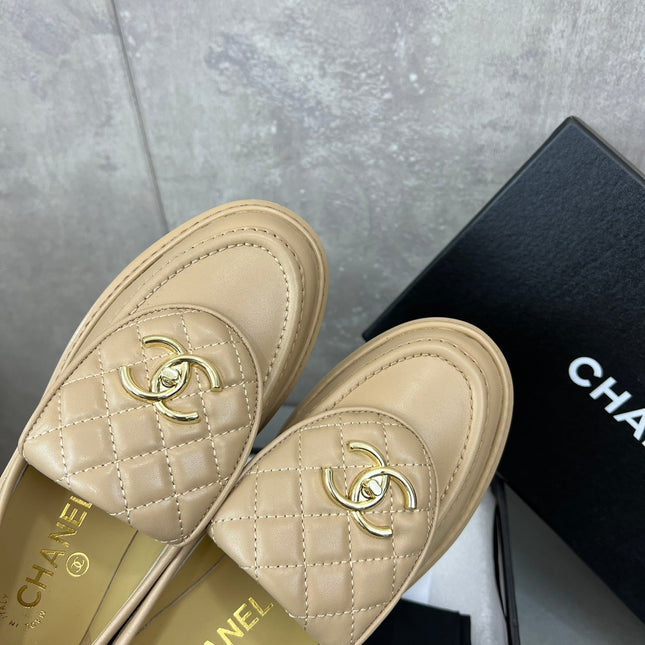 CHANEL 26S LOAFERS IN BEIGE QUILTED CALFSKIN WITH CC LOGO