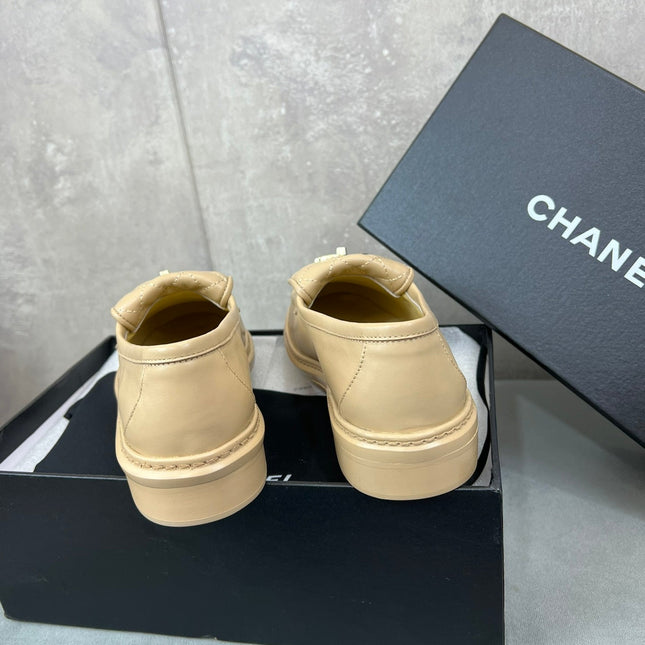 CHANEL 26S LOAFERS IN BEIGE QUILTED CALFSKIN WITH CC LOGO