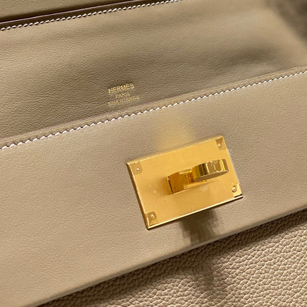 HM 26S 24/24 29CM IN BROWN EVERCOLOR CALFSKIN GOLD KELLY BUCKLE