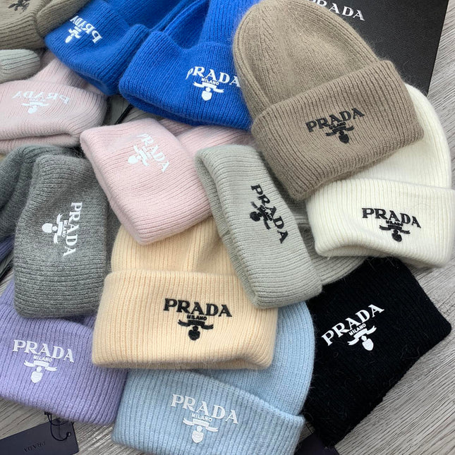 BEANIE HAT IN DOLPHIN GRAY WOOL 108750