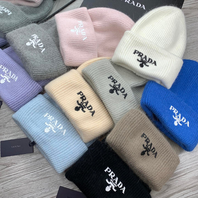 BEANIE HAT IN BEIGE CREAM WOOL 108745