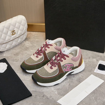 CC TRAINER TRIPLE PINK SUEDE