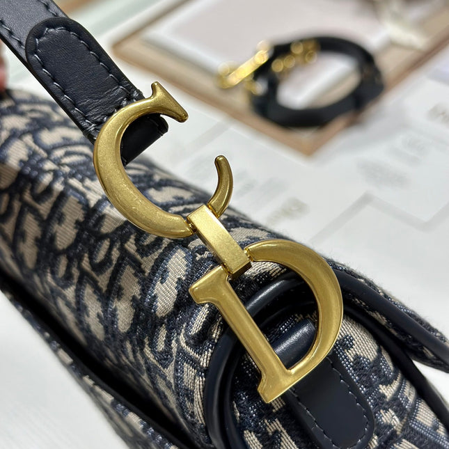 DIOR 26S SADDLE BAG 19 IN BLUE OBLIQUE JACQUARD