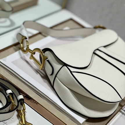 DIOR 26S SADDLE BAG 19 IN WHITE CALFSKIN