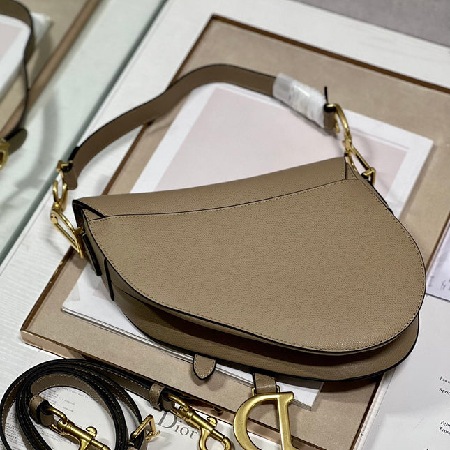 DIOR 26S SADDLE BAG 25 IN BEIGE CALFSKIN