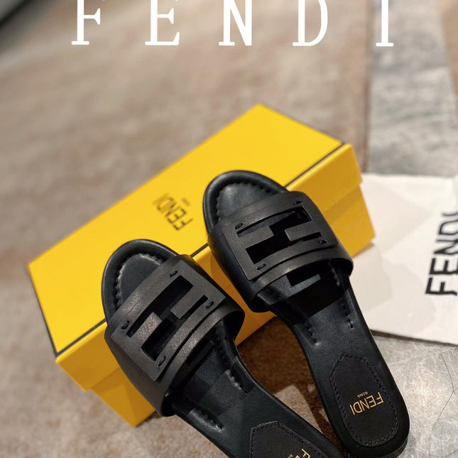 FENDI BAGUETTE SLIDES IN BLACK LAMBSKIN