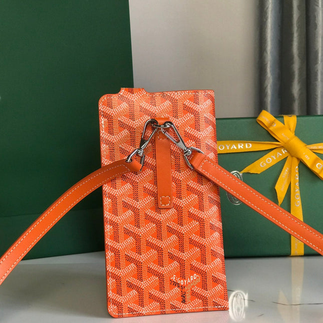 MONTMARTRE GM CASE 18 IN ORANGE GOYARDINE CANVAS