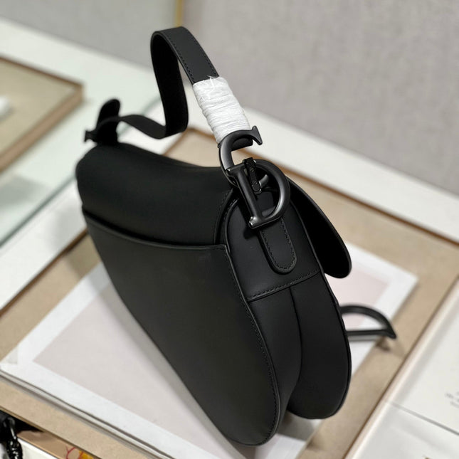 DIOR 26S SADDLE BAG 19 IN BLACK CALFSKIN
