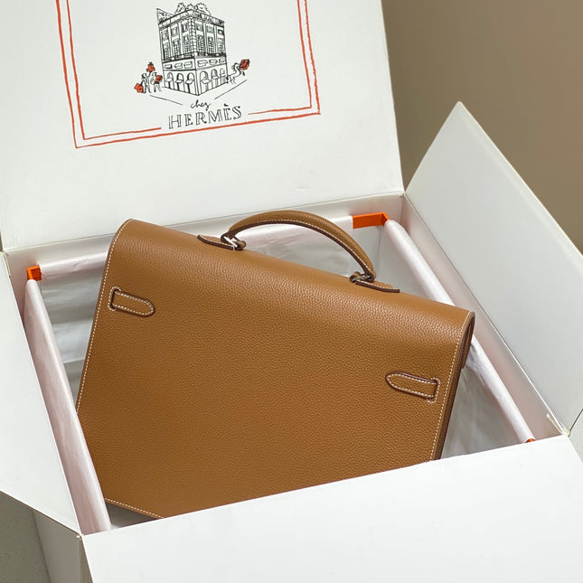 KELLY DEPECHES 38 BRIEFCASE IN GOLD TOGO CALFSKIN SILVER HARDWARE