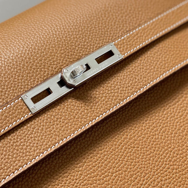 KELLY DEPECHES 38 BRIEFCASE IN GOLD TOGO CALFSKIN SILVER HARDWARE