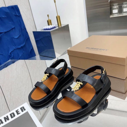 BURBERRY 26S STRAP SANDALS IN BLACK AND CARAMEL BROWN CALFSKIN