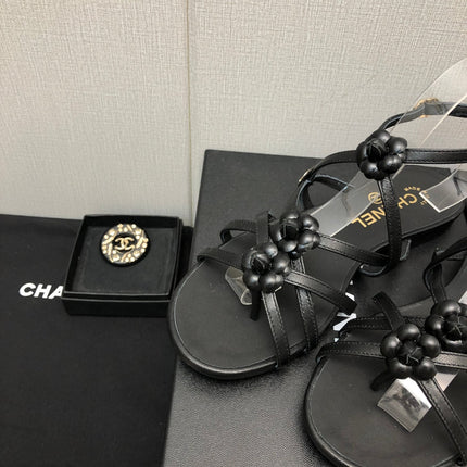 FLORAL FLAT SANDAL IN BLACK LAMBSKIN