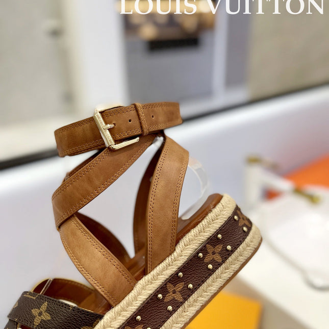 LV 26S STUDDED WEDGE SANDALS 70 MM IN BROWN COATED CANVAS AND LAMBSKIN