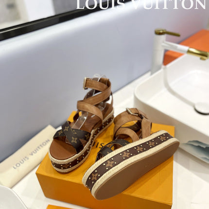 LV 26S STUDDED WEDGE SANDALS 70 MM IN BROWN COATED CANVAS AND LAMBSKIN