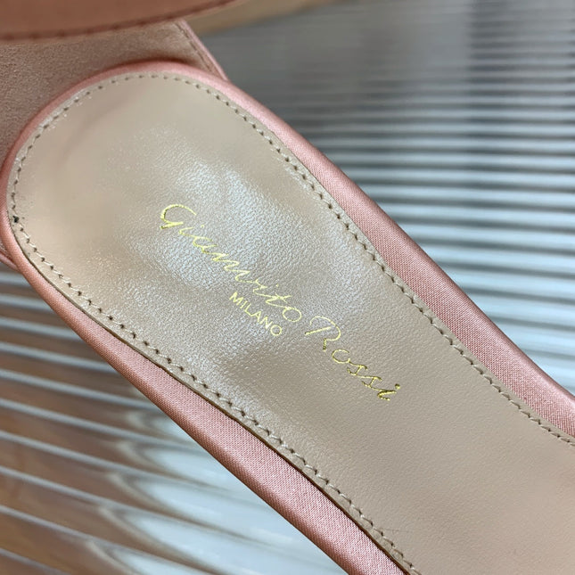 GIANVITO ROSSI 26S HIGH HEEL SANDALS 105 MM IN PASTEL PINK FABRIC WITH CRYSTAL BUCKLE