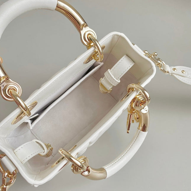 MINI LADY 19 IN WHITE LAMBSKIN