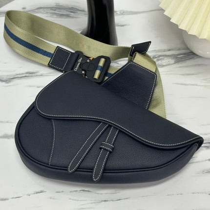 SADDLE 28 BAG IN BLACK LAMBSKIN