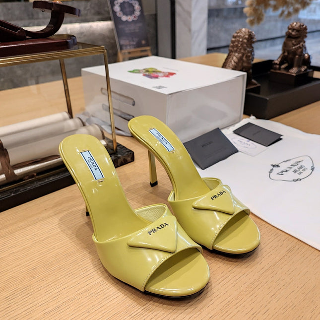 PRADA 26S OPEN TOE MULES 100MM IN LIME YELLOW PATENT CALFSKIN WITH LOGO