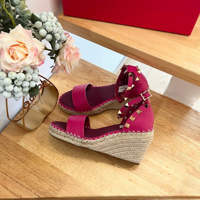 VALENTINO 26S WEDGE SANDALS IN DARK PINK CALFSKIN
