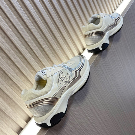 CHANEL 26S SNEAKER 35 MM IN WHITE FABRIC AND CREAM WHITE CALFSKIN LOW TOP