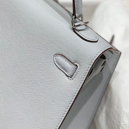 KELLY 28CM IN GRIS PERLE EPSOM CALFSKIN PALLADIUM HARDWARE
