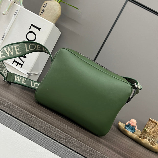 LOEWE 26S CROSSBODY BAG 24.5 IN GREEN CALFSKIN
