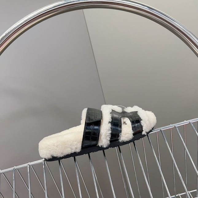 HM 26S SANDAL IN WHITE WOOL AND BLACK CROCODILE PRINTED LEATHER