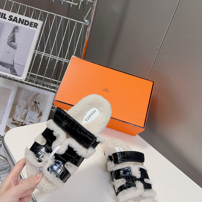 HM 26S SANDAL IN WHITE WOOL AND BLACK CROCODILE PRINTED LEATHER