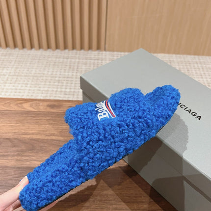 FURRY SLIDES IN COBALT BLUE CURLY SHEARLING