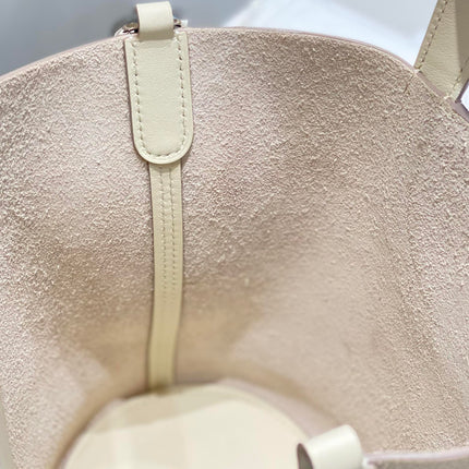 HERMES 25S IN THE LOOP 18 IN IVORY CALFSKIN SILVER HARDWARE