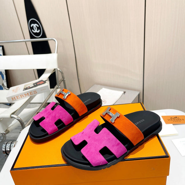 HM CHYPRE SANDAL PINK AND FIRE WITH H-BUCKLE SUEDE