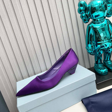 PRADA 26S POINTED TOE PUMPS 40MM IN PURPLE SATIN