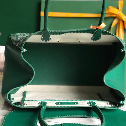 SAIGON SOUPLE BAG 34 IN GREEN GOYARDINE CANVAS AND CALFSKIN