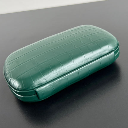 KNOT 19 IN EDEN GREEN CROCODILE PATTERN CALFSKIN