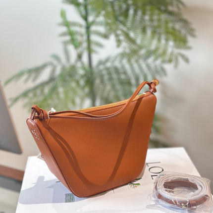 LOE LUNA HOBO 27 BAG IN WARM DESSERT CALFSKIN