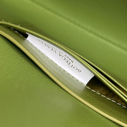 ANDIAMO CLUTCH 31 IN BARLEY CORN CROCODILE PATTERN CALFSKIN