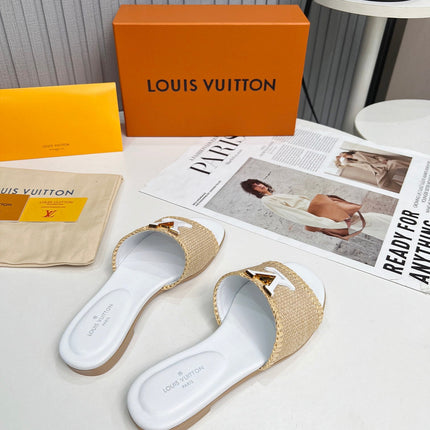 LV 26S FLAT SLIDES IN WHITE CALFSKIN AND BEIGE RAFFIA