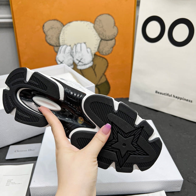 CD CHRONO SNEAKERS IN WHITE AND BLACK MESH